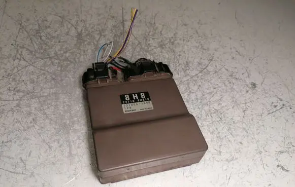 Nissan Primera Fuel injection control unit/module 227108H810