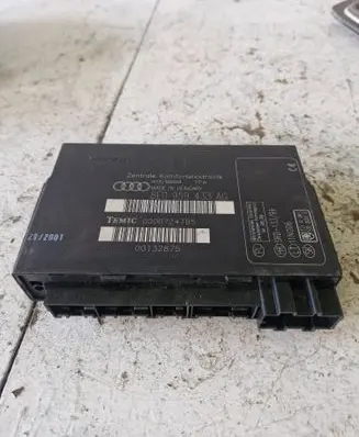 Audi A4 S4 B6 8E 8H Comfort/convenience module 8E0959433AG 00132875 00007247B5