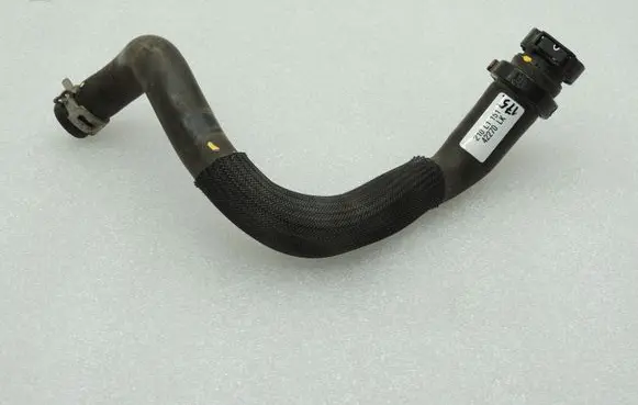 Nissan X-Trail T32 Engine coolant pipe/hose 924004EB0A