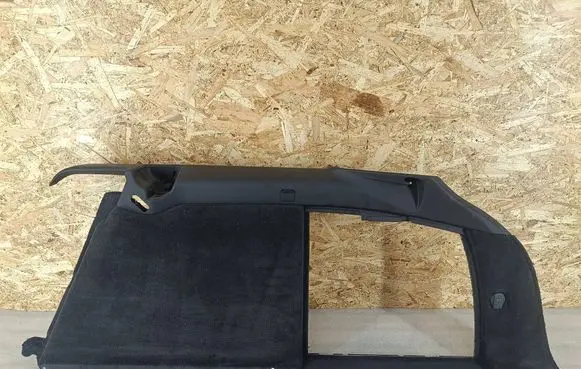 Trunk/boot side trim panel