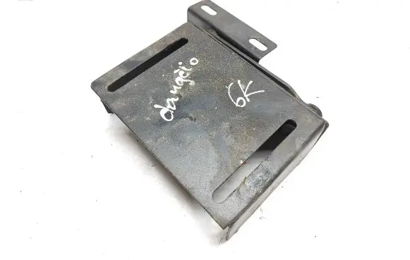 Nissan Navara D23 Tailgate/trunk/boot hinge