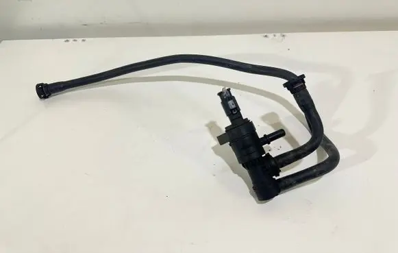 Peugeot 3008 I Vacuum valve V757750680