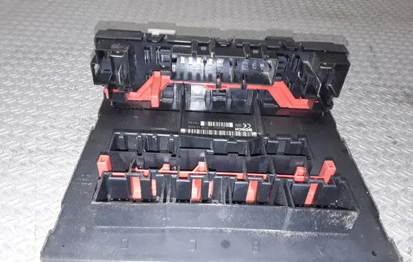 Volkswagen Golf Plus Comfort/convenience module 3C0937049AD
