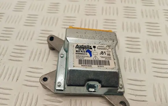Renault Espace IV Airbag control unit/module 8200905314