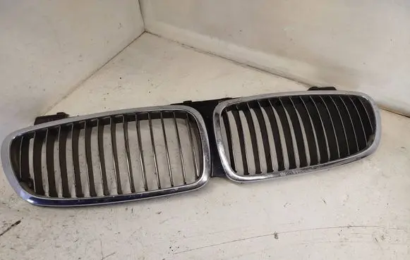 BMW 7 E65 E66 Front grill 
