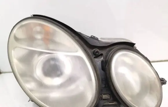 Mercedes-Benz E W211 Headlight/headlamp 154360