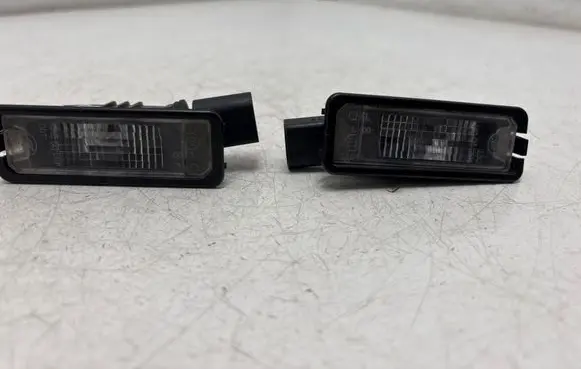 Volkswagen Polo V 6R Number plate light 1K8943021