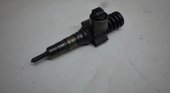 Seat Leon (1P) Fuel injector 03G130073G