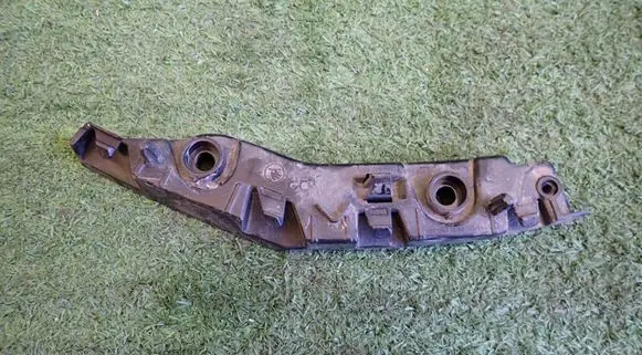 Skoda Karoq Front bumper mounting bracket 57A807183