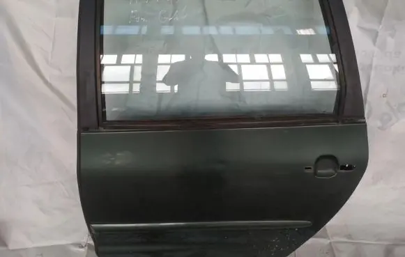 Ford Galaxy Rear door