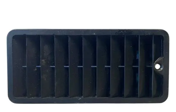 Mercedes-Benz 207 310 Quarter panel pressure vent 6018300018