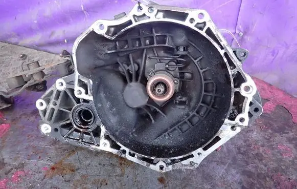 Opel Astra H Manual 5 speed gearbox F17C394
