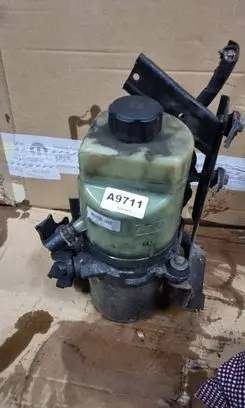 Ford C-MAX I Power steering pump 4M513K514CC