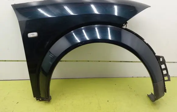 Audi A2 Fender LZ5Q