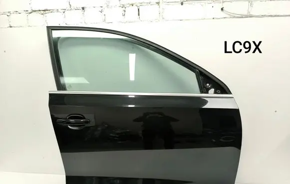 Volkswagen Jetta VI Front door