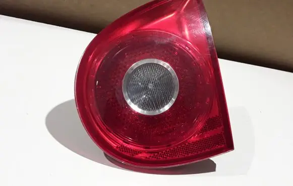 Volkswagen Golf V Tailgate rear/tail lights 1K6945094E