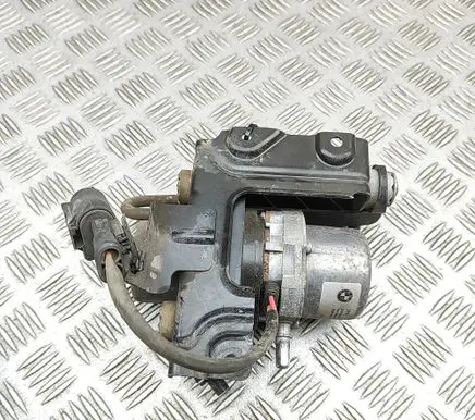 BMW 3 G20 G21 Vacuum pump 6880628