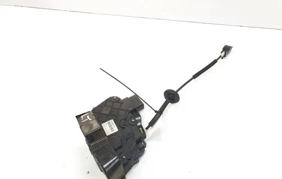 Land Rover Discovery 3 - LR3 Rear door lock FQM000157