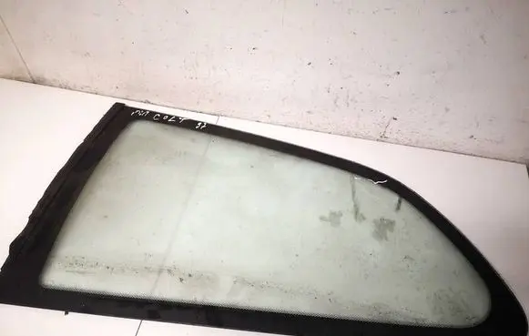 Mitsubishi Colt Rear side window