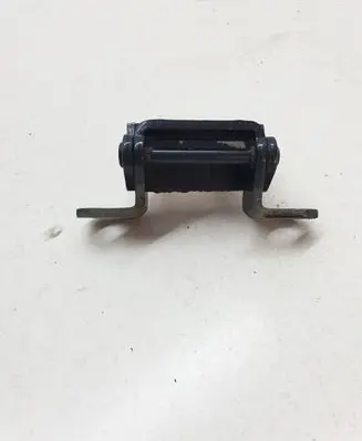 Chevrolet Captiva Loading door lower hinge 