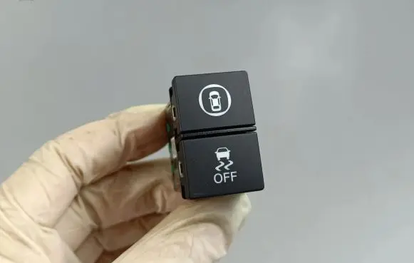 Honda HR-V Traction control (ASR) switch V230106B