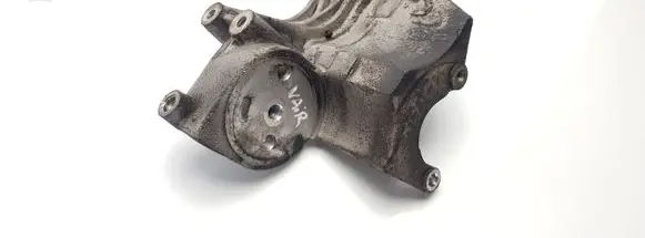 KIA Sorento Power steering pump mounting bracket 