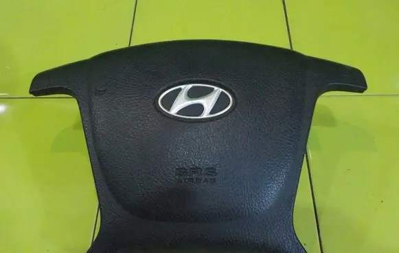 Hyundai Santa Fe Steering wheel airbag SA1025500