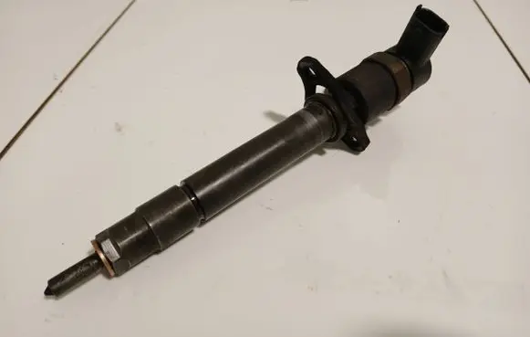 Volvo XC90 Fuel injector 0445110078 8658352