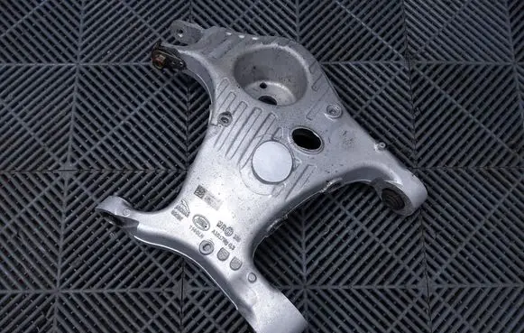 Jaguar I-Pace Rear upper control arm/wishbone J9D35B531AB T4K4862
