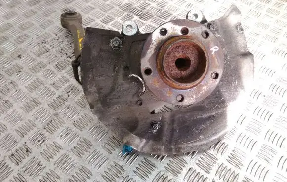 BMW 5 E60 E61 Front wheel hub 6760954