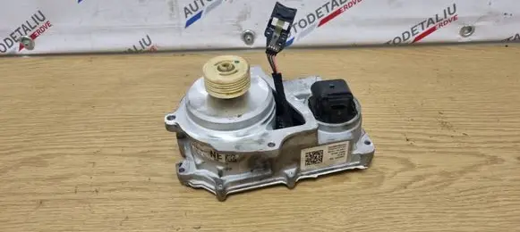 BMW 2 F46 Steering rack electric part 6899380