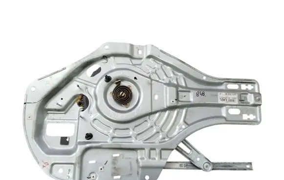 Hyundai Tucson JM Front door window regulator with motor 824702E010