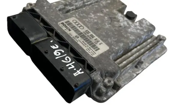 Audi A3 S3 8P Engine control unit/module 03G906016G 1039S02678 0281011364