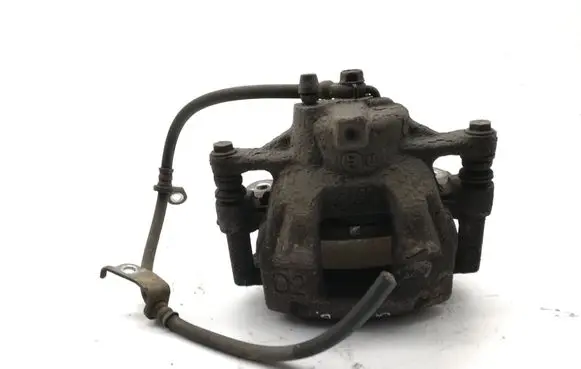 Toyota Auris E180 Front brake caliper