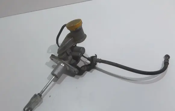 Toyota Yaris Master brake cylinder