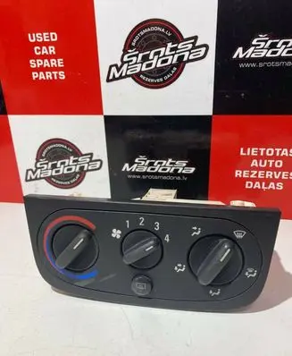 Opel Combo C Climate control unit 031108X