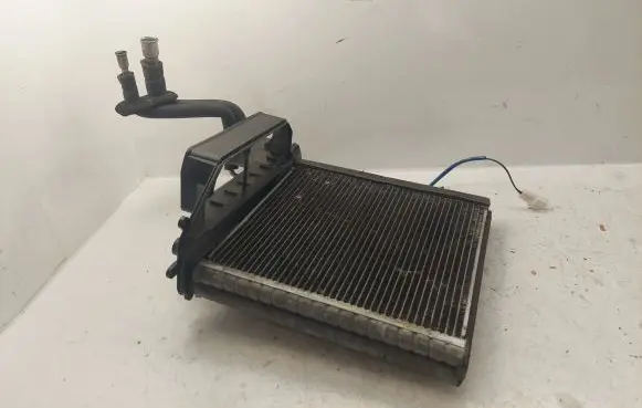 Air conditioning (A/C) radiator (interior)