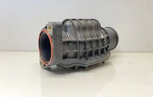 Peugeot 208 Intercooler hose/pipe 9687261180