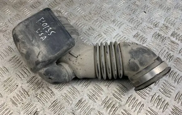 Subaru Forester SH Air intake hose/pipe