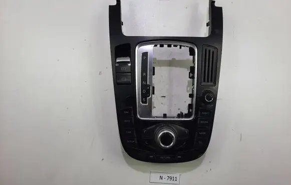Audi A4 S4 B8 8K Head unit multimedia control 8T0919609WFX