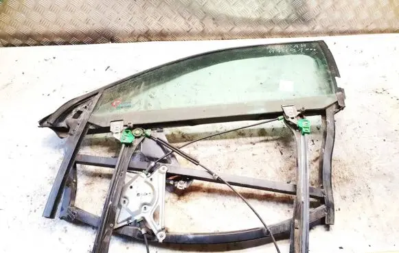 Audi A4 S4 B5 8D Front door window/glass frame 