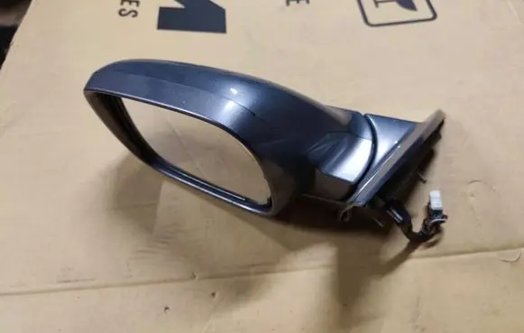 Honda Legend Front door electric wing mirror E4022553