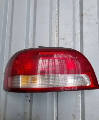 Mazda 626 Rear/tail lights 2VL935284