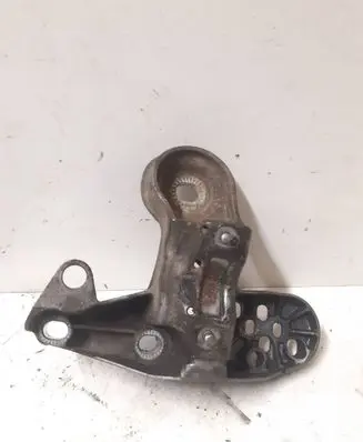 Audi A4 S4 B6 8E 8H Engine mounting bracket 8E0199351