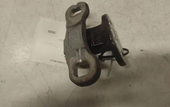 Volvo V50 Rear door upper hinge
