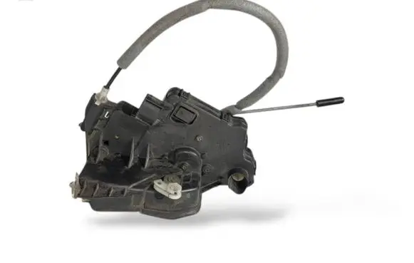 BMW 3 E46 Front door lock 8213797
