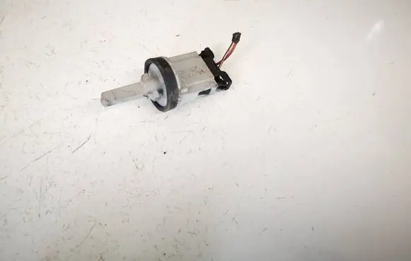 Skoda Octavia Mk2 (1Z) Interior temperature sensor 1k0907543a