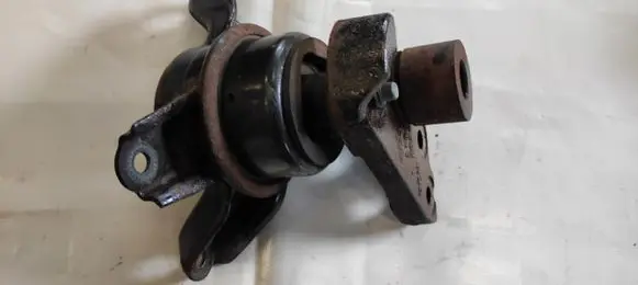 KIA Sportage Engine mount vacuum valve 