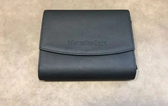 Mercedes-Benz E W212 User manual 