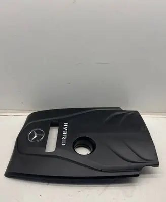 Mercedes-Benz C W205 Engine cover (trim) A2740103101